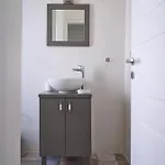Daire Retreat - The Door